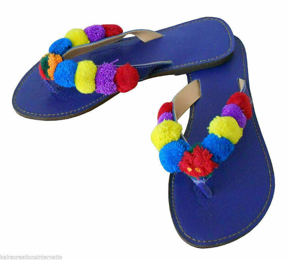 Womens slippers best sale with pom poms